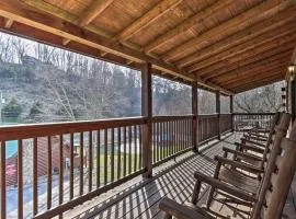 3 Mi to Dollywood Hot Tub Hideaway in Smoky Mtns
