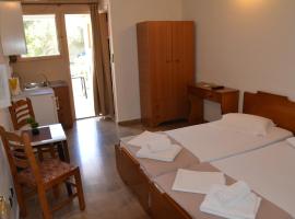 Petros Apartments, serviced apartment in Vathi