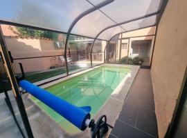 3 bedrooms villa with private pool enclosed garden and wifi at Pajares de la Lampreana, feriebolig i Pajares de la Lampreana