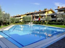 Tasteful Holiday Home in Sirmione with pool