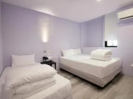 WE Hotel