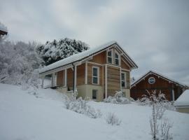 chalet des pierres opalines, cabin in Xonrupt-Longemer