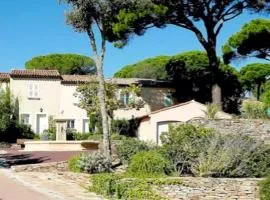 Maison de 4 chambres avec piscine partagee jardin clos et wifi a Gassin a 2 km de la plage