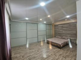 Spacious studio apartment, hotel v destinaci Mikolajiv