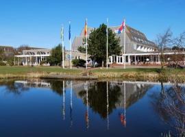 Ster-Appartement ""ZEEDUIN"", met eigen KEUKEN, ZONNIG TERRAS, VERWARMD ZWEMBAD, nabij DORP, DUINEN en STRAND, ξενοδοχείο σε Hollum