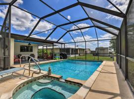 Florida Oasis Solar Panel Pool with Fire Pit & Grill, hotel con parcheggio a Sebring