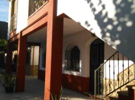 Alojamiento Monche La Loma, casa a Coto Ríos