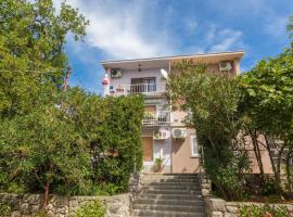 Apartment in Crikvenica 5611, vacation rental in Sopaljska