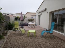 SYLCHRISVACANCES, hotel s parkováním v destinaci Vaux-sur-Mer