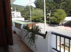 Apartment Torres Mari, appartement in Cala Llonga