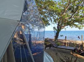 Glamping Dome Dauin Beach Dive Resort, ξενοδοχείο σε Dauin