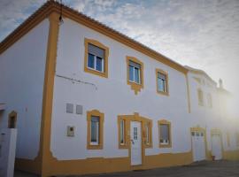 Local Guesthouse, hotell i Sagres