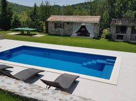 Poolhouse Roc (3458), hotel di Roč