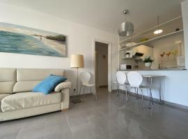 R117 Fantastico apartamento con vistas al mar, hotel in La Playa