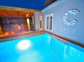 CAVE Luxury House, hotel di Kissamos