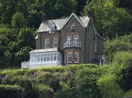 Highcliffe House