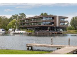 Holiday apartment in a prime location on the Veerse lake, hotel di Arnemuiden