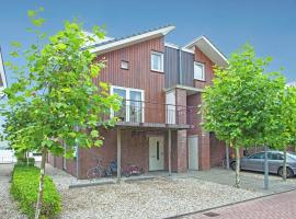 Tidy apartment with dishwasher, close to Amsterdam, íbúð í Uitgeest