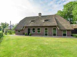 Large farm near the Pieterpad, feriebolig i Hardenberg