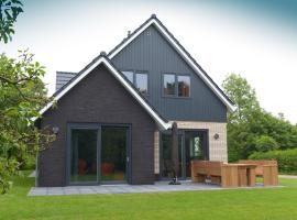 Luxury Villa in Texel with Private Garden, luxury hotel in Westermient