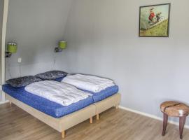 Forest Lodge in De Bult near Pool & Restaurant โรงแรมในDe Bult