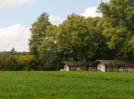 Atmospheric tent lodge with dishwasher in Twente, tented camp en Buurse