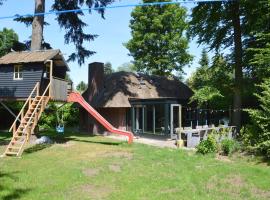 Holiday home in Haaren near the Efteling, hotel a Haaren