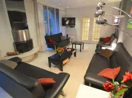 Family villa w Trampoline, Pool