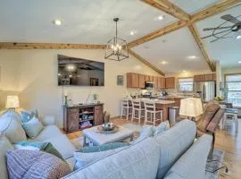 2 Mi to Beech Mtn Family Retreat with Fire Pit