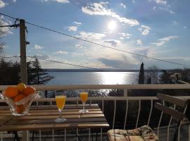 Apartment Elena, hotel di Dramalj