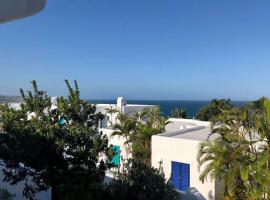 42 Thira - Beautiful Beach apartment