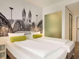 Super 8 Freiburg, hotel in Freiburg im Breisgau