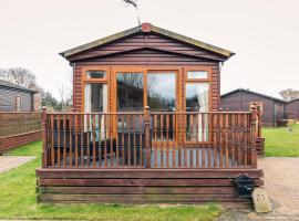 La-Serenite Lodge With Hot Tub, brunarica v mestu Malton