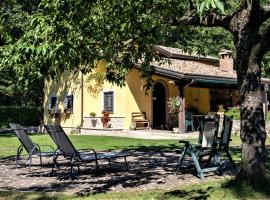 Villa Giardino Boschivo - Irpinia, hotel in Montemarano