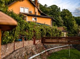 restoran i prenoćište Egghus, отель в городе Našice