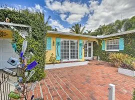 Cute Cape Coral Escape with Yard Less Than 1 Mi to Downtown!