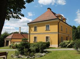 Holiday Home Milíre near Bohemian Forest, hotel em Milíře