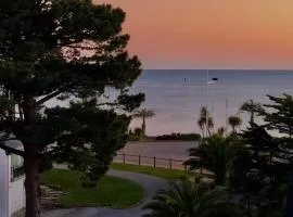 Le STUDIO "LA PLAGE" 3 ETOILES face à la mer