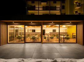 Hotel Eden Andalo - Mountain Lifestyle، فندق في أندالو