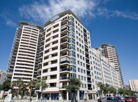 Akira Flats Diagonal Mar Apartments