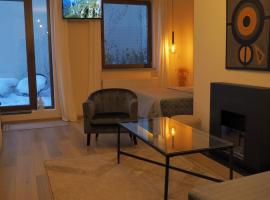 Seasons Sunrise Studio - nature & view