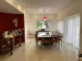 Casa Jilguero para 8 personas Pinamar
