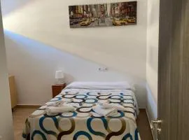 La Ferroviaria- Habitaciones Con Baño - Interiores- Sin Ascensor-No Fumadores