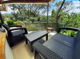 Monteverde Cecropia Paradise, hotel con estacionamiento en Monteverde