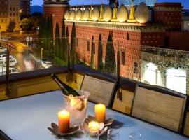 Ático vistas al Museo Dalí - Serena Stays, hotel a Figueres