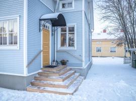 Cozy 1 Br Apt and Free parking by the Railway station, hotel near Ouluhalli, Oulu