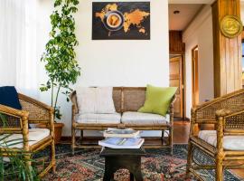 Bright & Comfy Guest House in La Paz, casa de hóspedes em La Paz