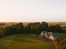 Hiwinui Country Estate, готель у місті Палмерстон-Норт