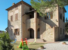 Apartment Villa Caggio-2 by Interhome, hotel dengan parking di Volterra