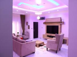 Rhodabode Apartments. A Luxury 3 bedroom bungalow., casa per le vacanze ad Abuja